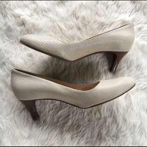 Leather Cole Haan Heels